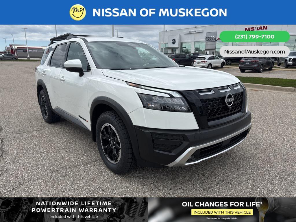 new 2025 Nissan Pathfinder car, priced at $45,732