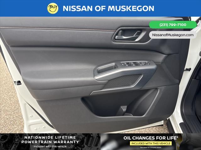 new 2025 Nissan Pathfinder car, priced at $45,675