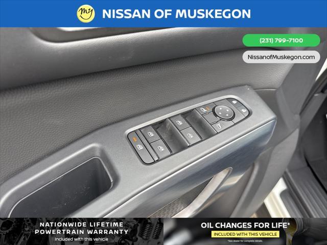 new 2025 Nissan Pathfinder car, priced at $45,675