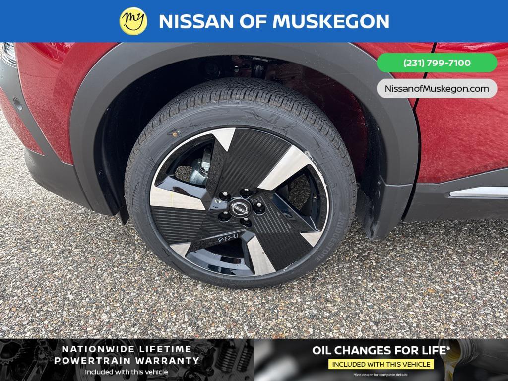 new 2025 Nissan Kicks car, priced at $30,282