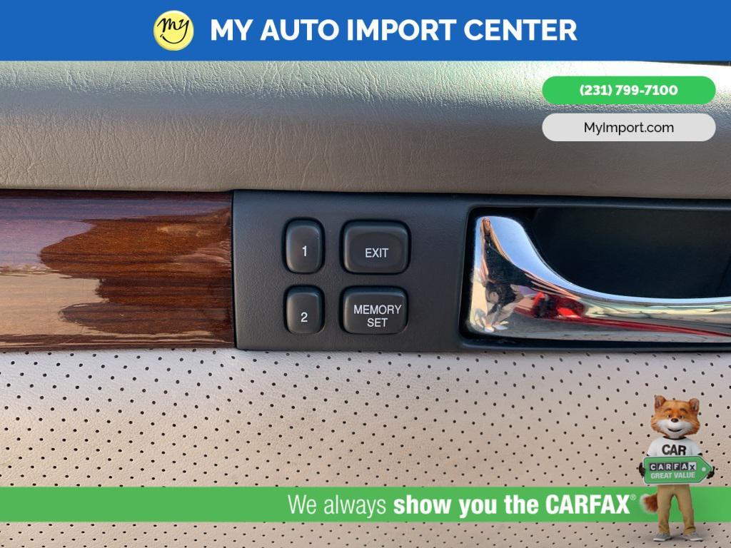 used 2002 Cadillac Seville car, priced at $5,881