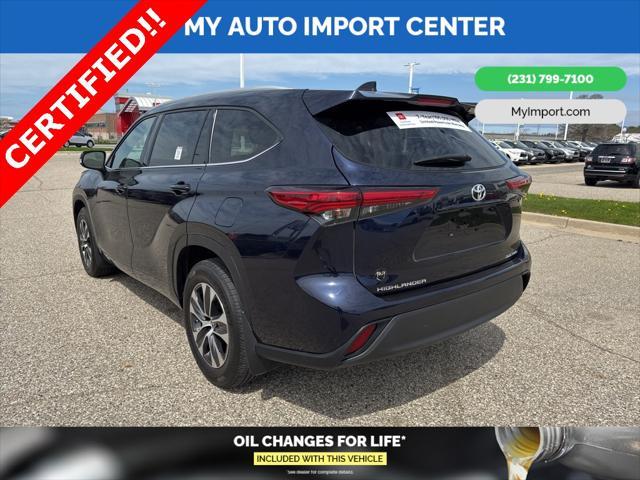 used 2022 Toyota Highlander car, priced at $36,882