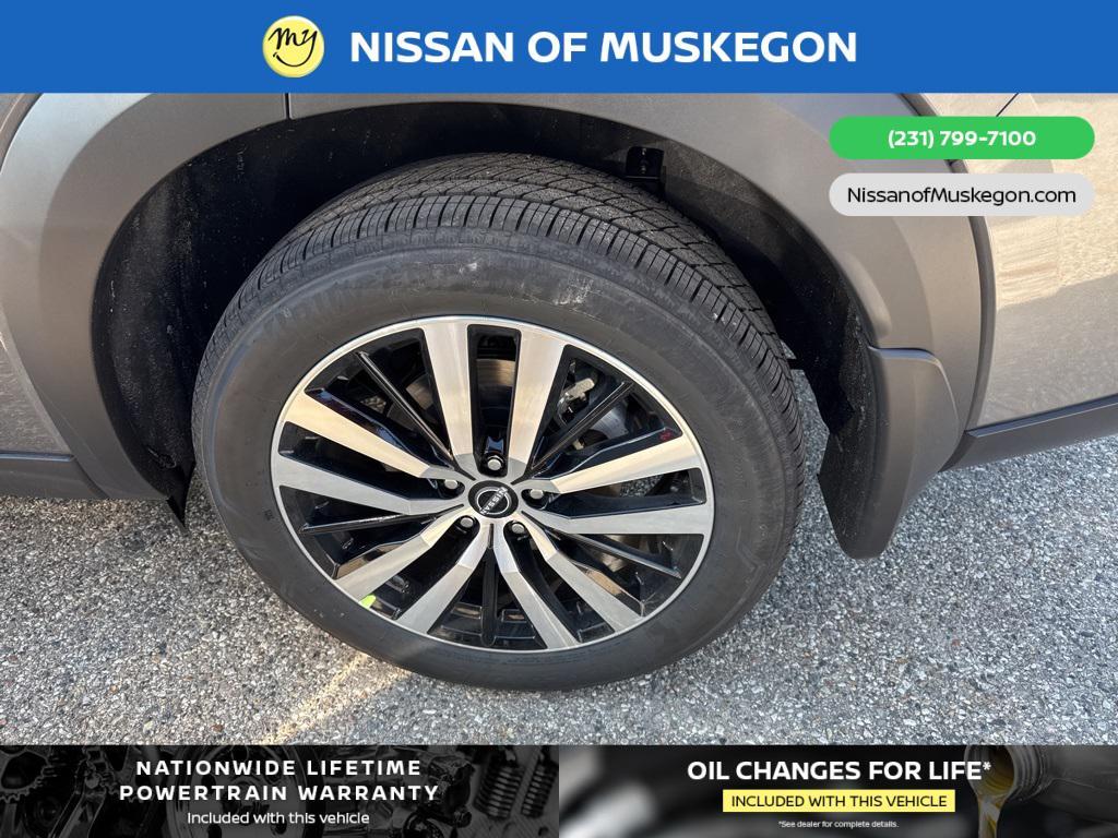new 2025 Nissan Pathfinder car, priced at $54,635
