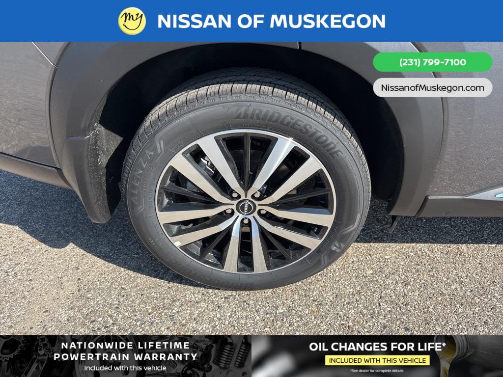 new 2025 Nissan Pathfinder car, priced at $54,635