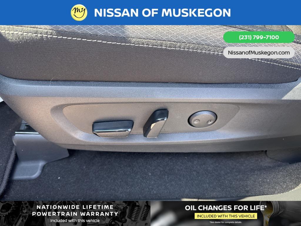 new 2025 Nissan Pathfinder car, priced at $42,549