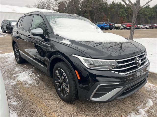 new 2024 Volkswagen Tiguan car, priced at $36,051