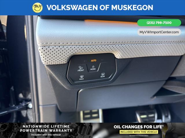 new 2025 Volkswagen Atlas car, priced at $47,716