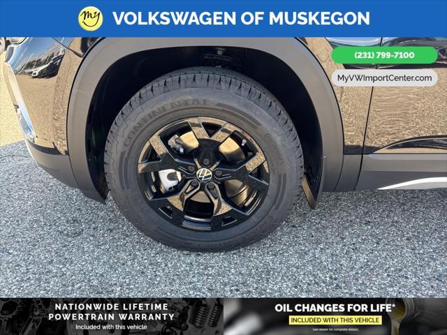 new 2025 Volkswagen Atlas car, priced at $47,716