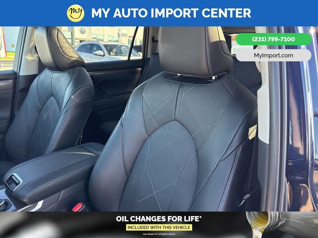 used 2024 Toyota Highlander car, priced at $47,481