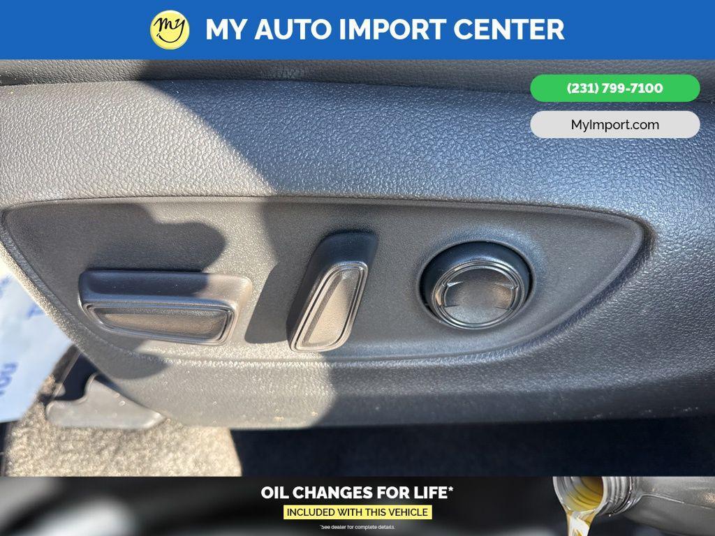 used 2024 Toyota Highlander car, priced at $47,481