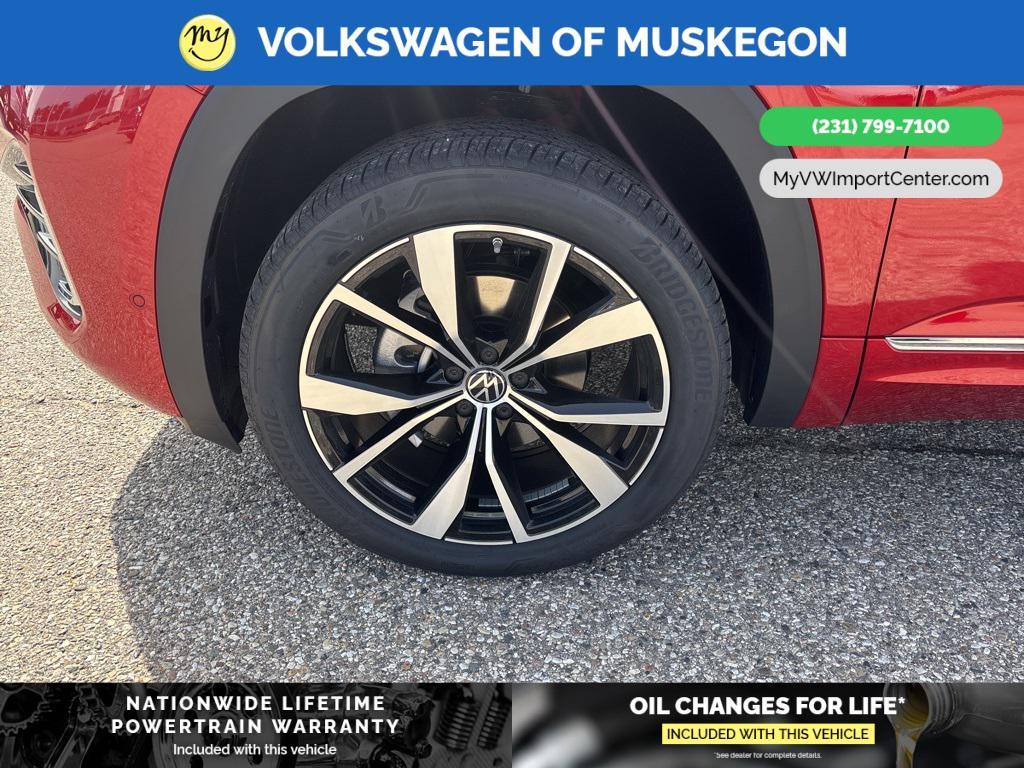 new 2025 Volkswagen Atlas car, priced at $54,591