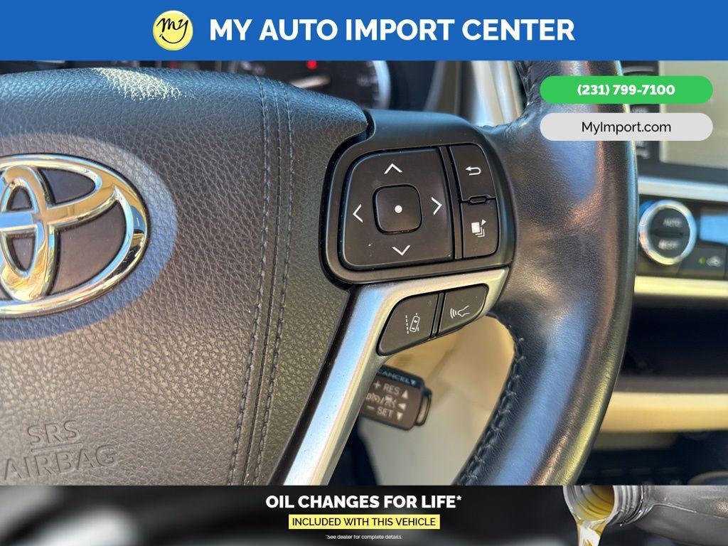 used 2017 Toyota Highlander car, priced at $21,987