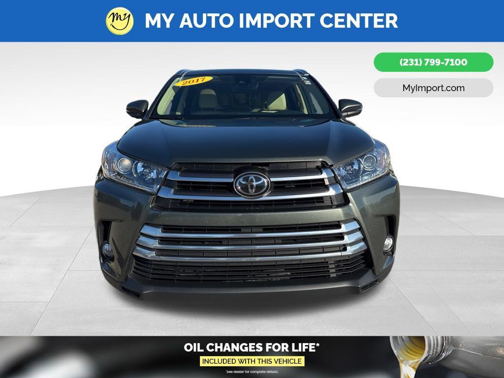used 2017 Toyota Highlander car, priced at $21,987