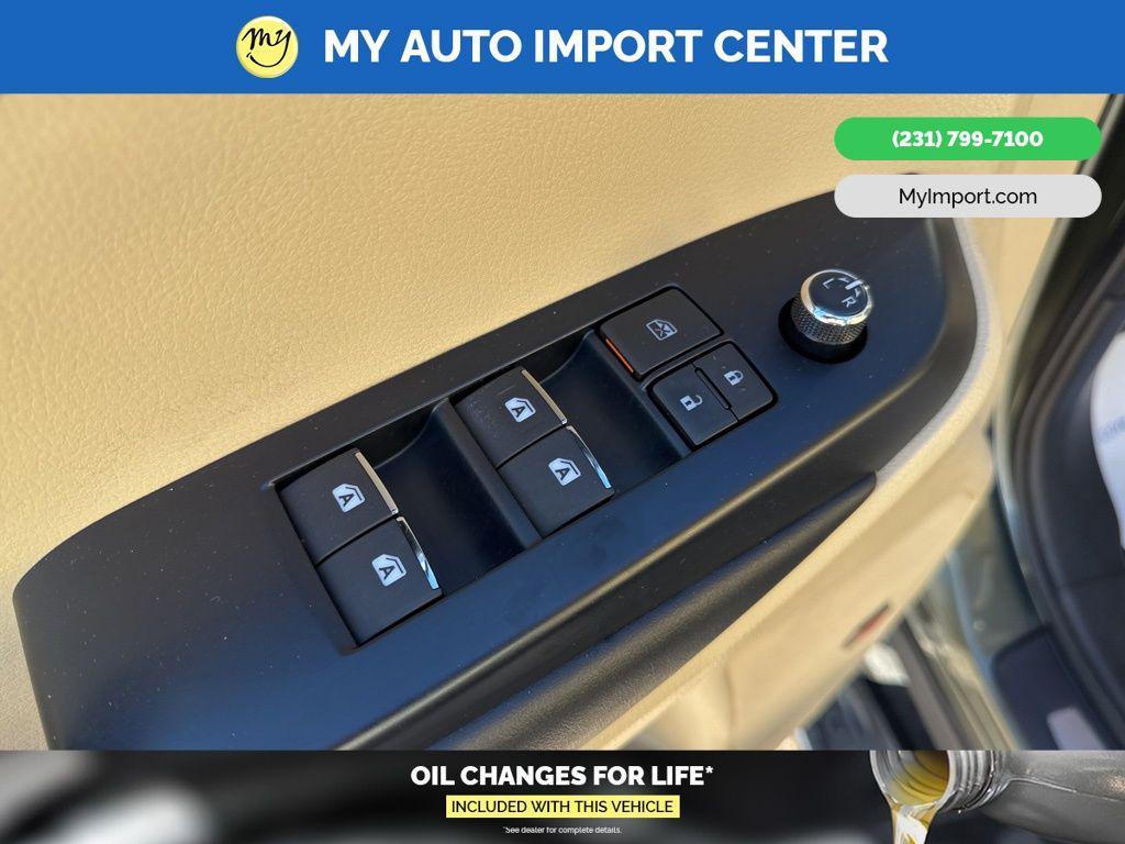 used 2017 Toyota Highlander car, priced at $21,987