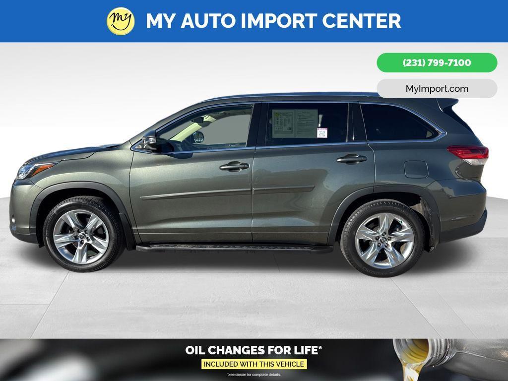 used 2017 Toyota Highlander car, priced at $21,987
