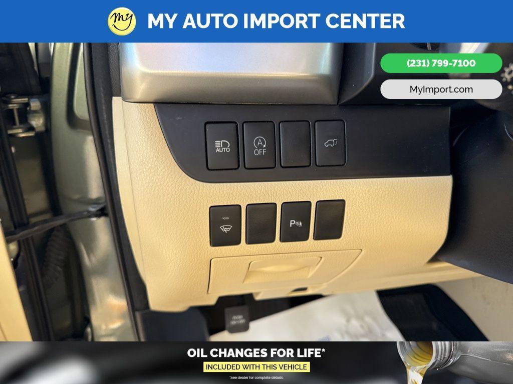 used 2017 Toyota Highlander car, priced at $21,987