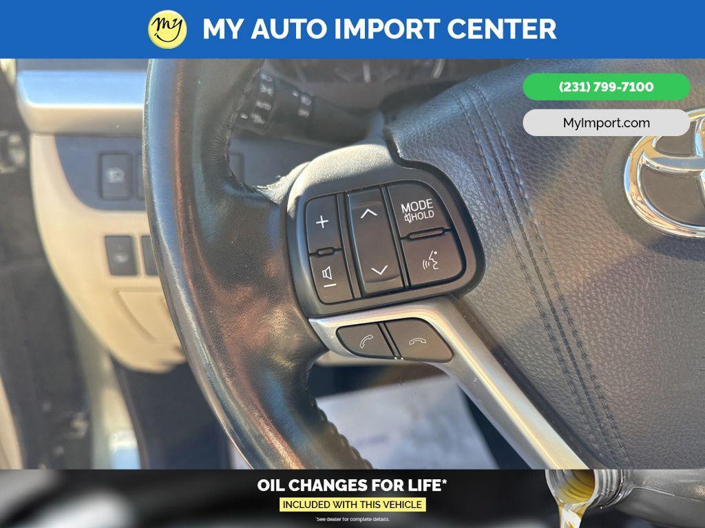 used 2017 Toyota Highlander car, priced at $21,987