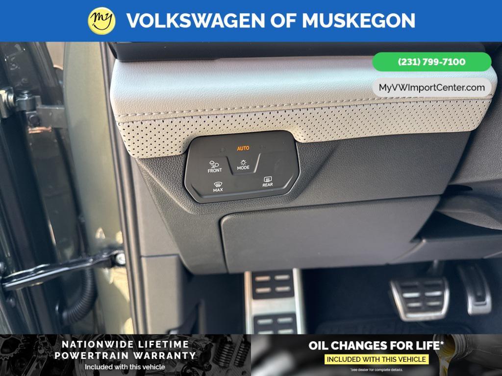 new 2025 Volkswagen Atlas car, priced at $46,591