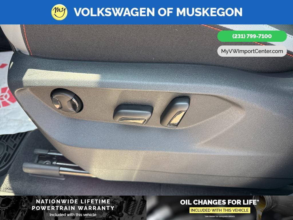 new 2025 Volkswagen Atlas car, priced at $46,591