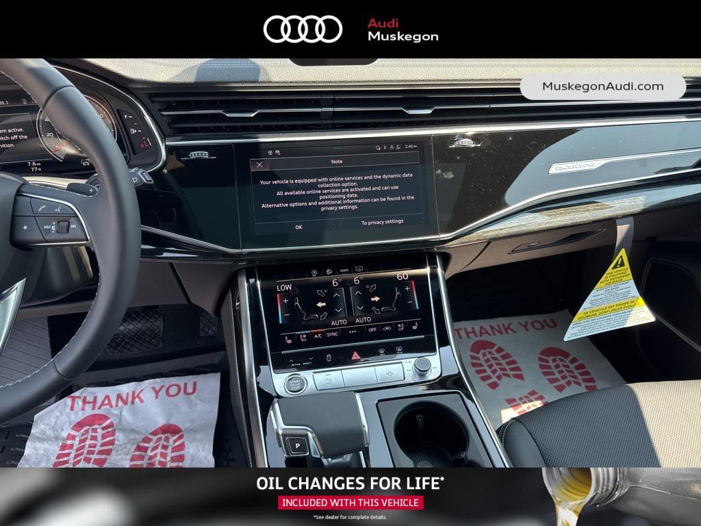 new 2025 Audi Q7 car, priced at $70,850