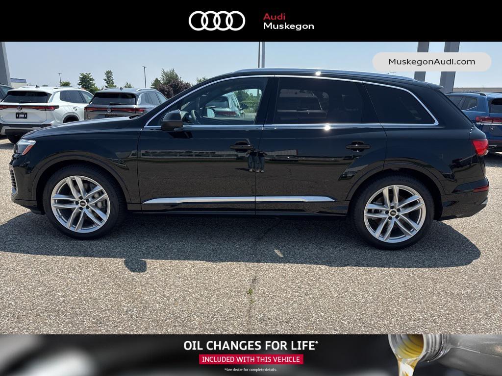 new 2025 Audi Q7 car, priced at $70,850