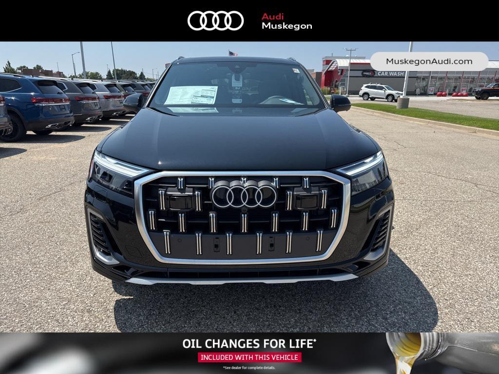new 2025 Audi Q7 car, priced at $70,850