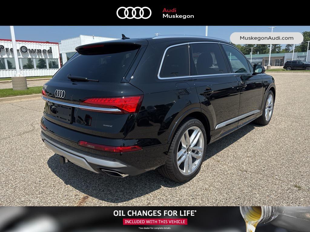 new 2025 Audi Q7 car, priced at $70,850