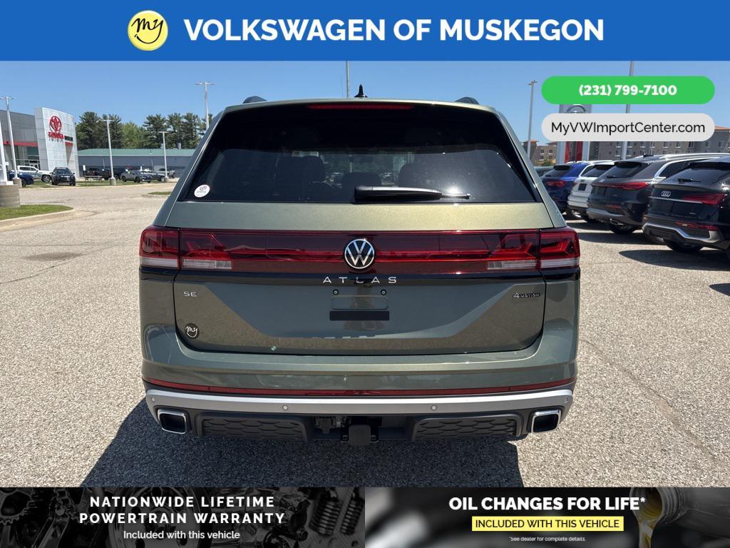 new 2025 Volkswagen Atlas car, priced at $45,400