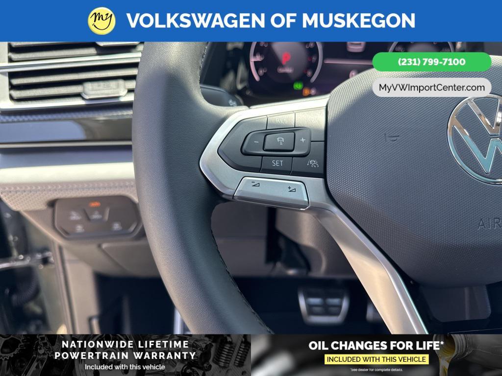 new 2025 Volkswagen Atlas car, priced at $45,400