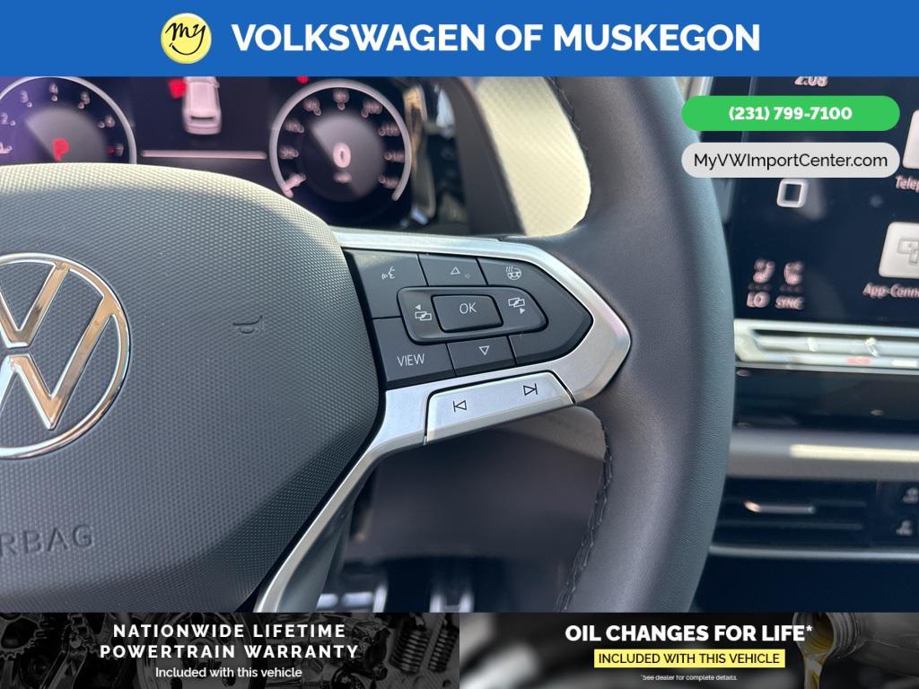 new 2025 Volkswagen Atlas car, priced at $45,400
