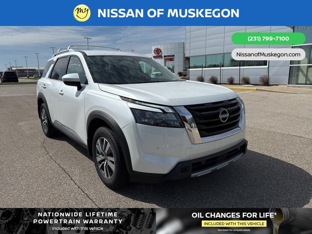 new 2025 Nissan Pathfinder car, priced at $45,594