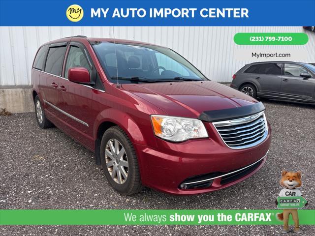 used 2014 Chrysler Town & Country car, priced at $6,258