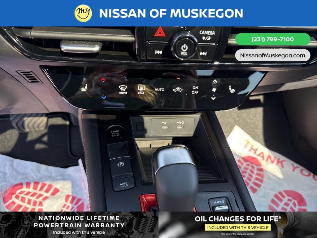 new 2025 Nissan Kicks car, priced at $32,030