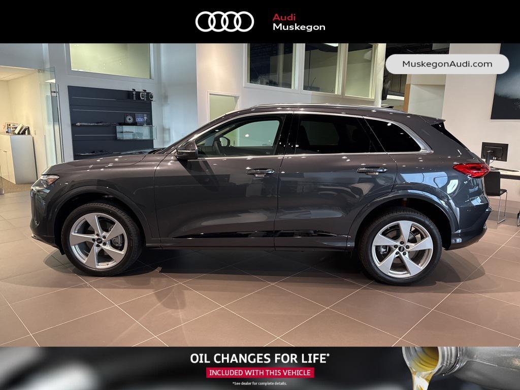 new 2025 Audi Q5 car, priced at $61,300