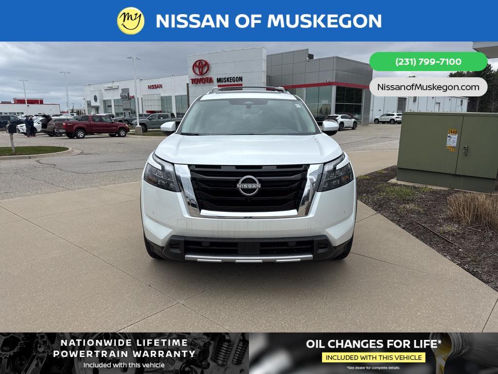 new 2025 Nissan Pathfinder car, priced at $48,582