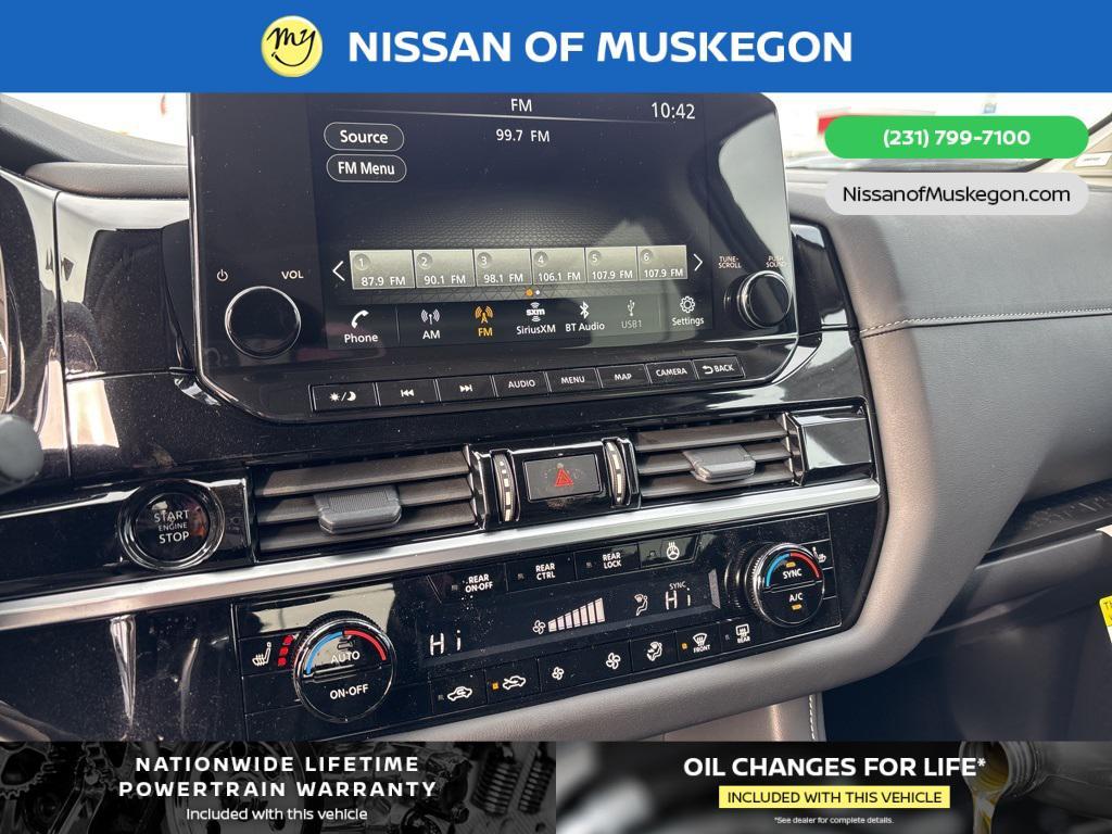 new 2025 Nissan Pathfinder car, priced at $48,582