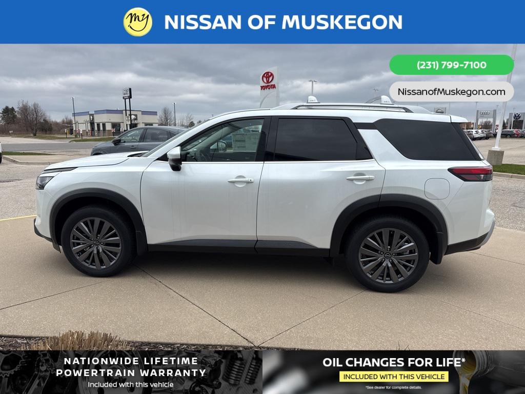 new 2025 Nissan Pathfinder car, priced at $48,582