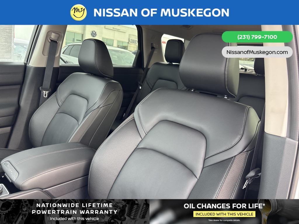 new 2025 Nissan Pathfinder car, priced at $48,582