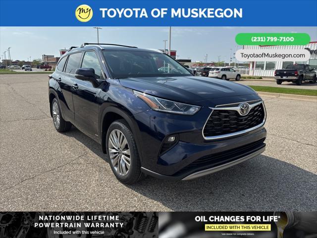 new 2025 Toyota Highlander Hybrid car, priced at $57,886