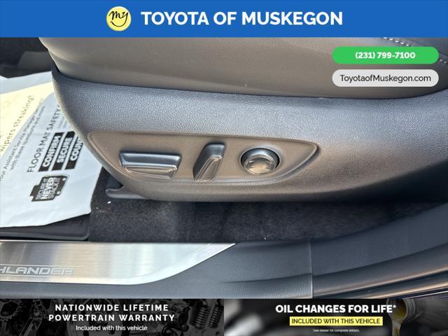 new 2025 Toyota Highlander Hybrid car, priced at $57,886