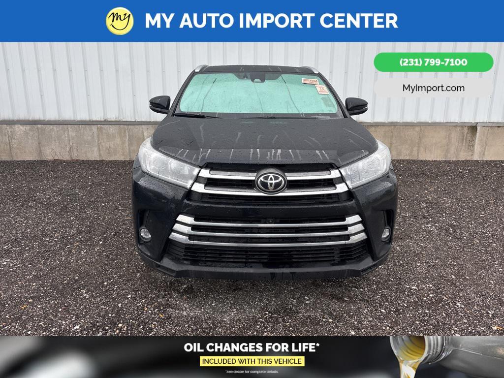 used 2019 Toyota Highlander car, priced at $30,682