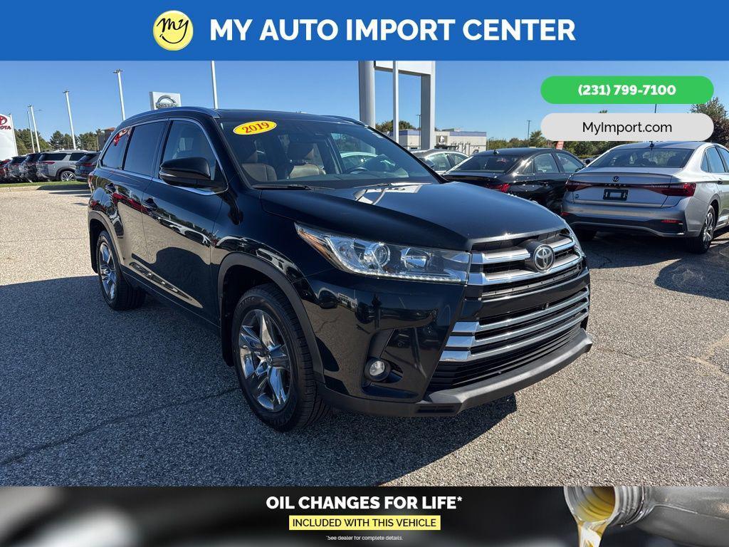 used 2019 Toyota Highlander car, priced at $30,931