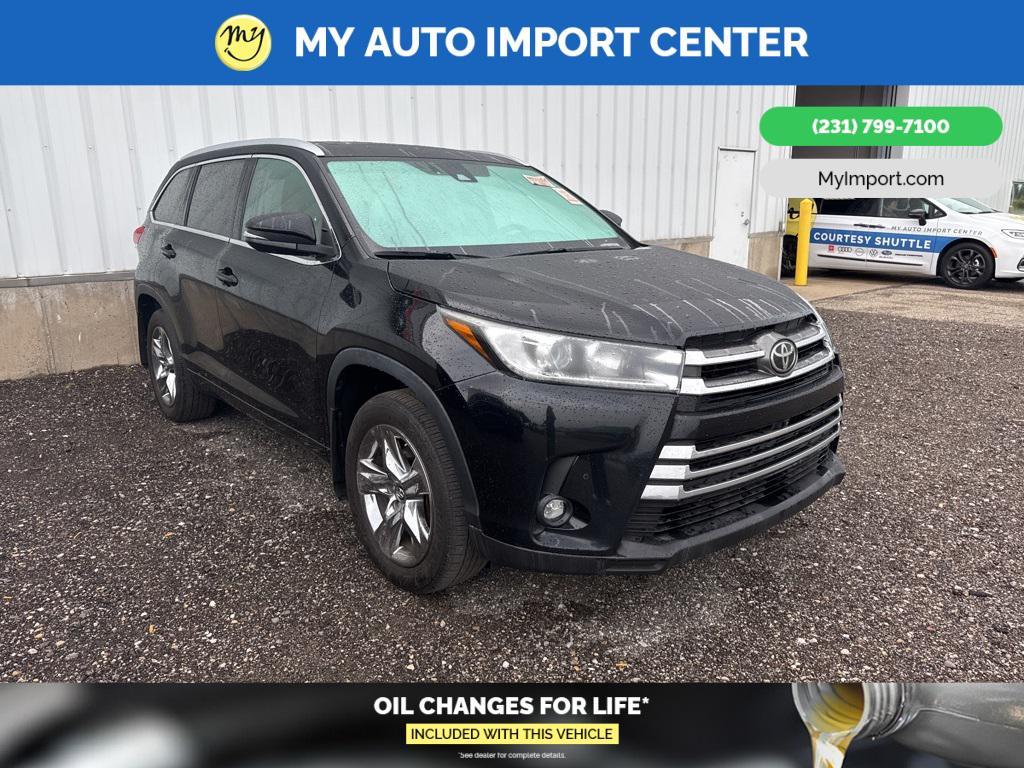 used 2019 Toyota Highlander car, priced at $30,682