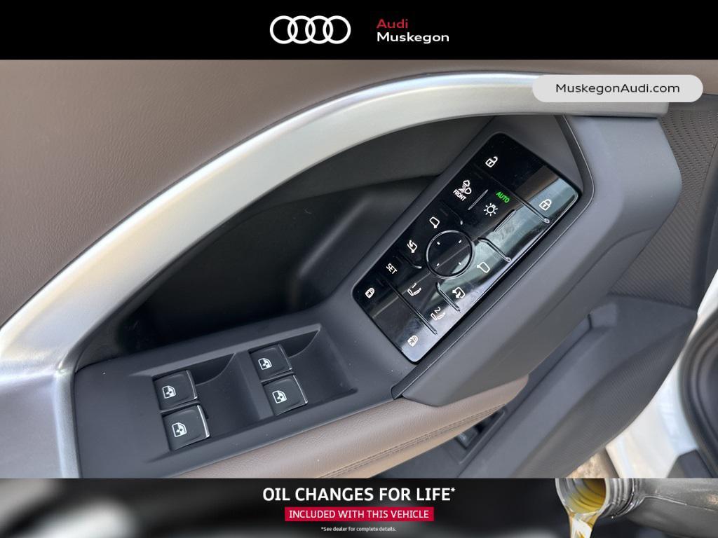 new 2025 Audi Q5 car, priced at $61,300