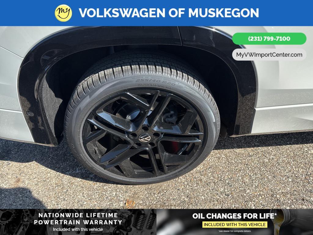 new 2025 Volkswagen Tiguan car, priced at $39,142