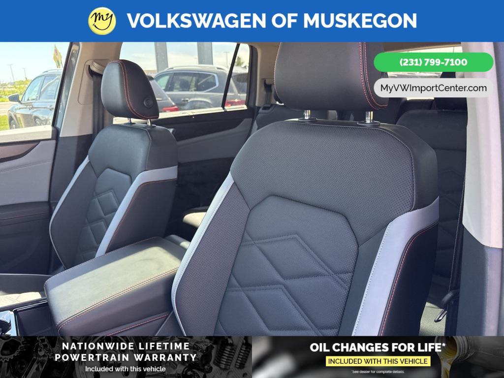new 2025 Volkswagen Atlas car, priced at $47,601