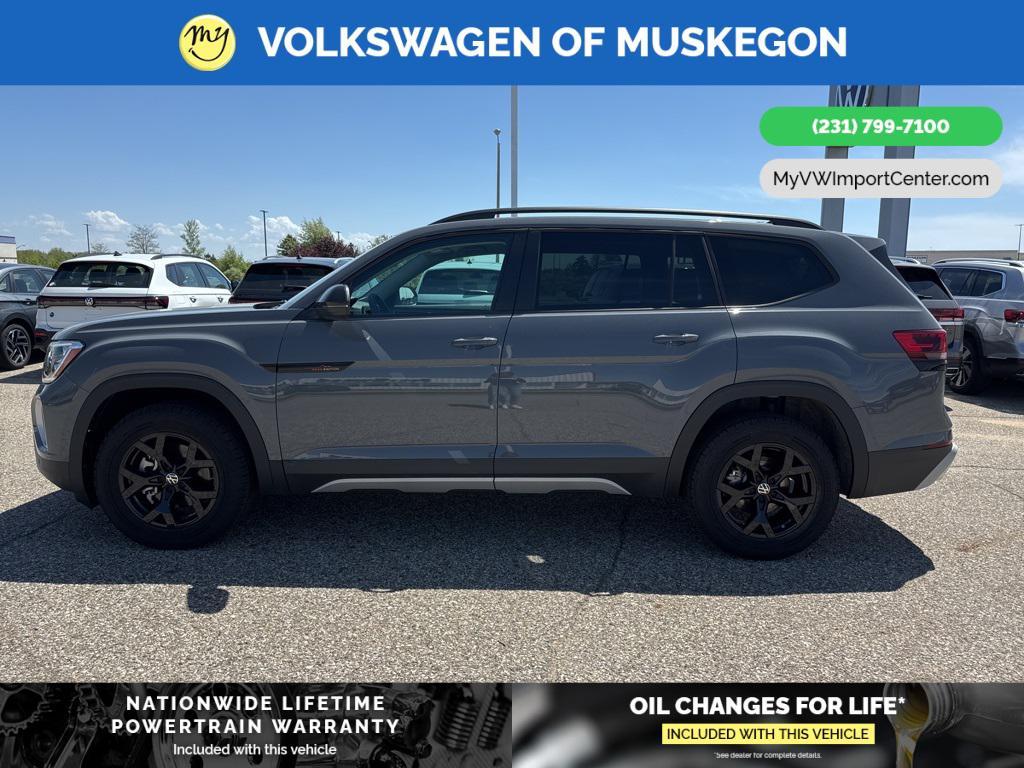 new 2025 Volkswagen Atlas car, priced at $47,601