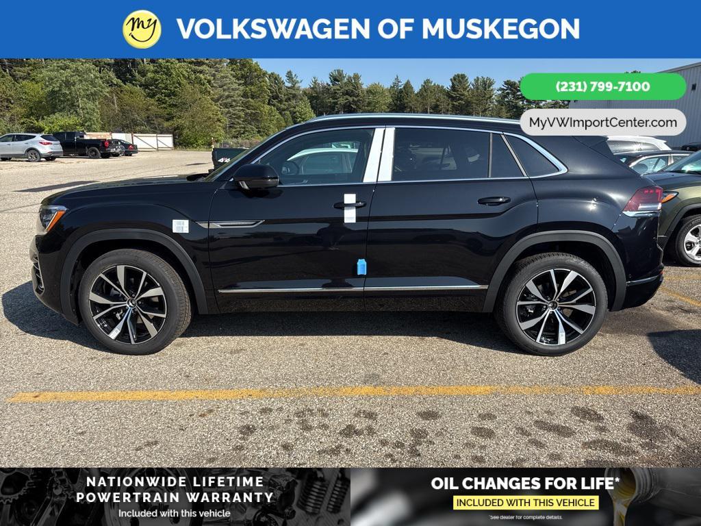 new 2026 Volkswagen Atlas Cross Sport car, priced at $56,481