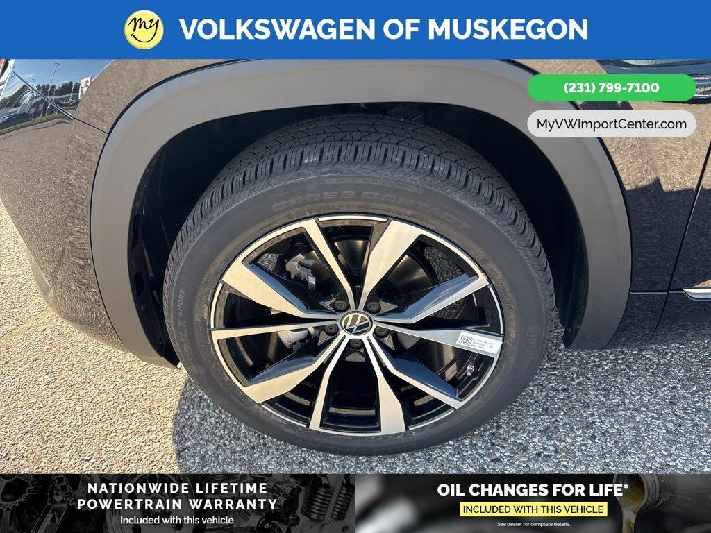 new 2026 Volkswagen Atlas Cross Sport car, priced at $56,481