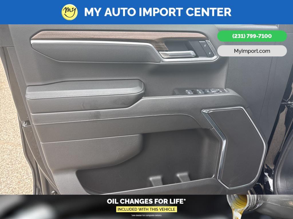 used 2025 Chevrolet Silverado 1500 car, priced at $43,887